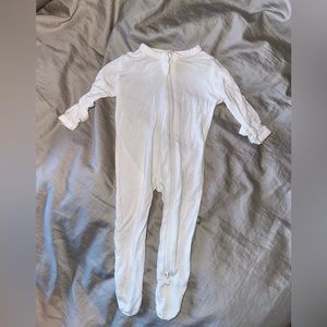 Kyte baby newborn white footie